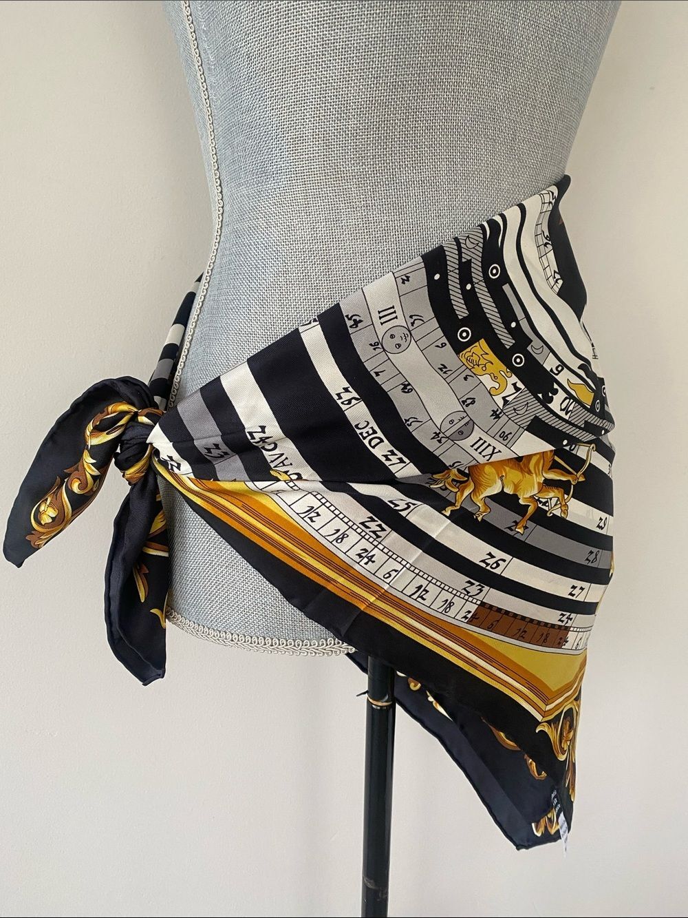 JBK Collection 100% Silk Scarf Black, Gold & White Zodiac Celestial Luxurious - Picture 7 of 16